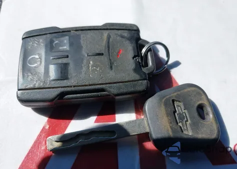 2017 Chevrolet Suburban Ls z USA, uszkodzony, nr VIN 1GNSCGKC3HR341858